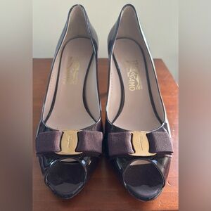 Salvatore Ferragamo Pola Patent Leather Peep Toe Pumps size 9 1/2